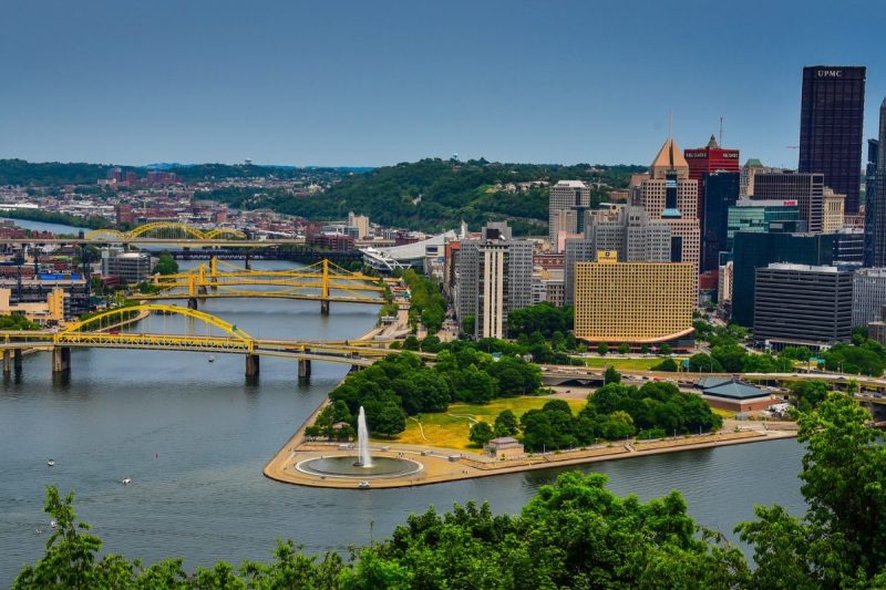 Image of Pittsburgh skyline.