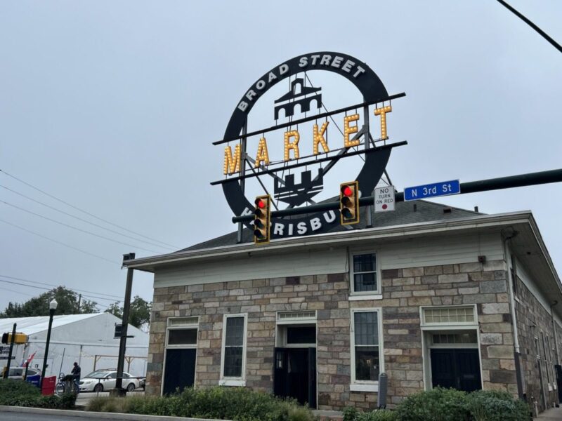 6 Valentine’s Day date ideas in Harrisburg (that aren’t just dinner!)